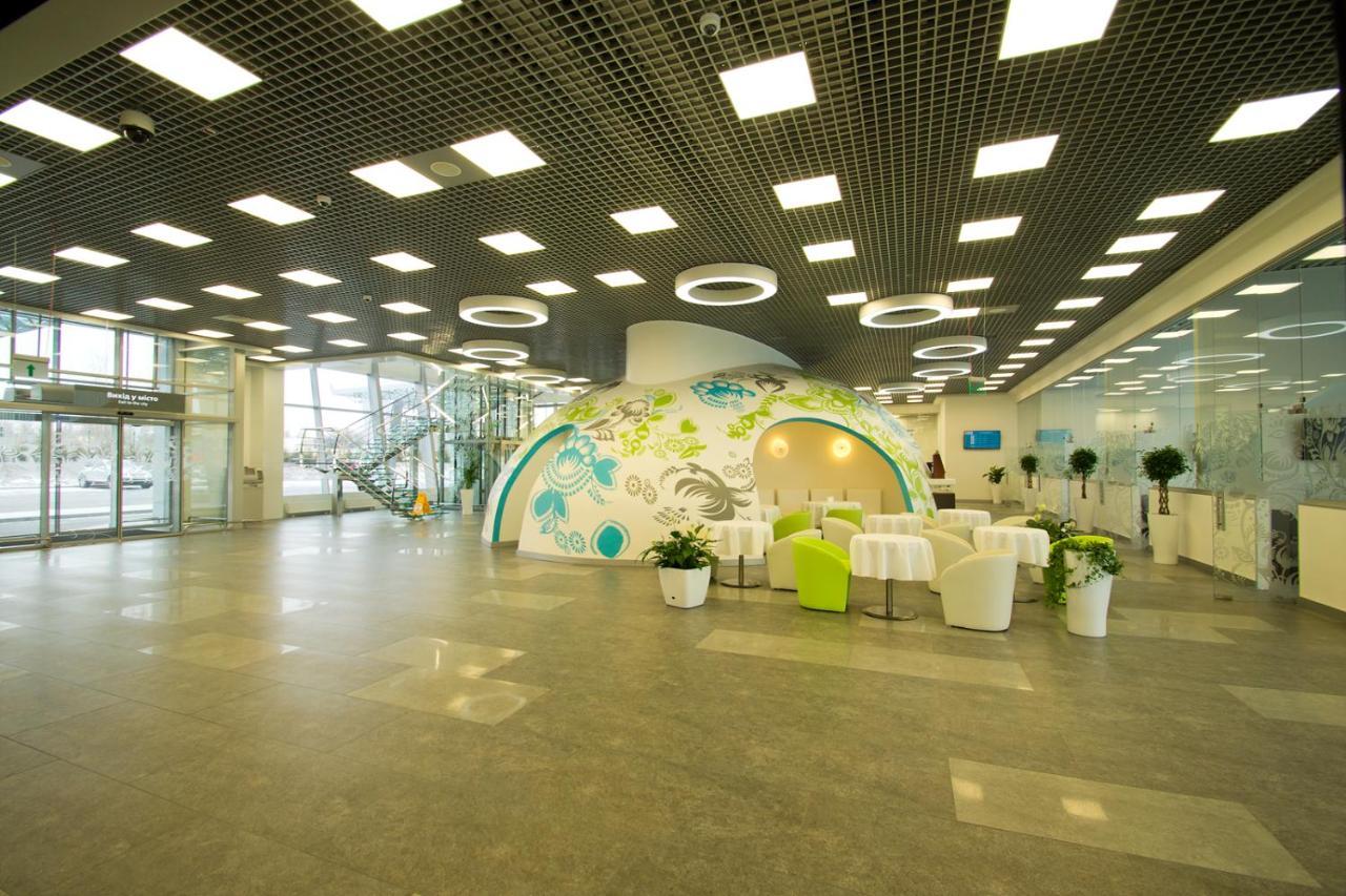 Terminal B Hotel Kiev Exteriör bild